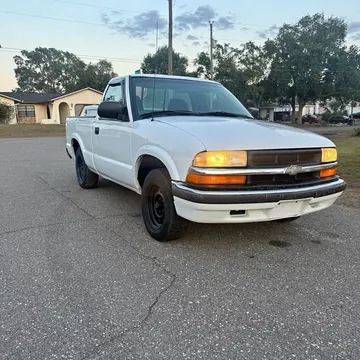 2003 Chevrolet S10 Regular Cab Short Bed