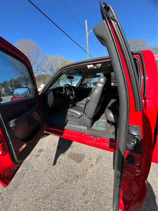 2003 Chevrolet SS - Image 14 of 18