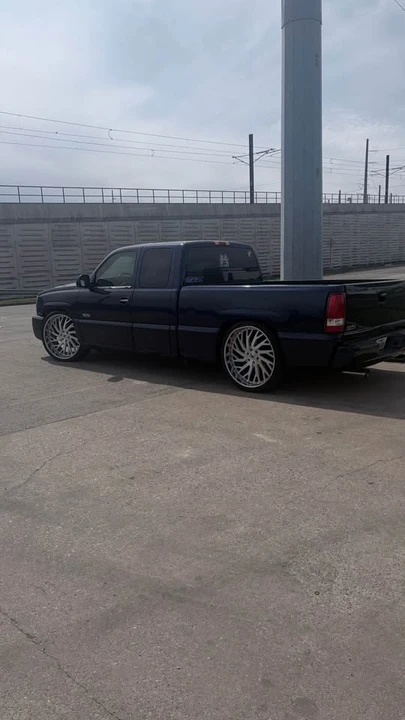 2003 Chevrolet SS - Image 3 of 3