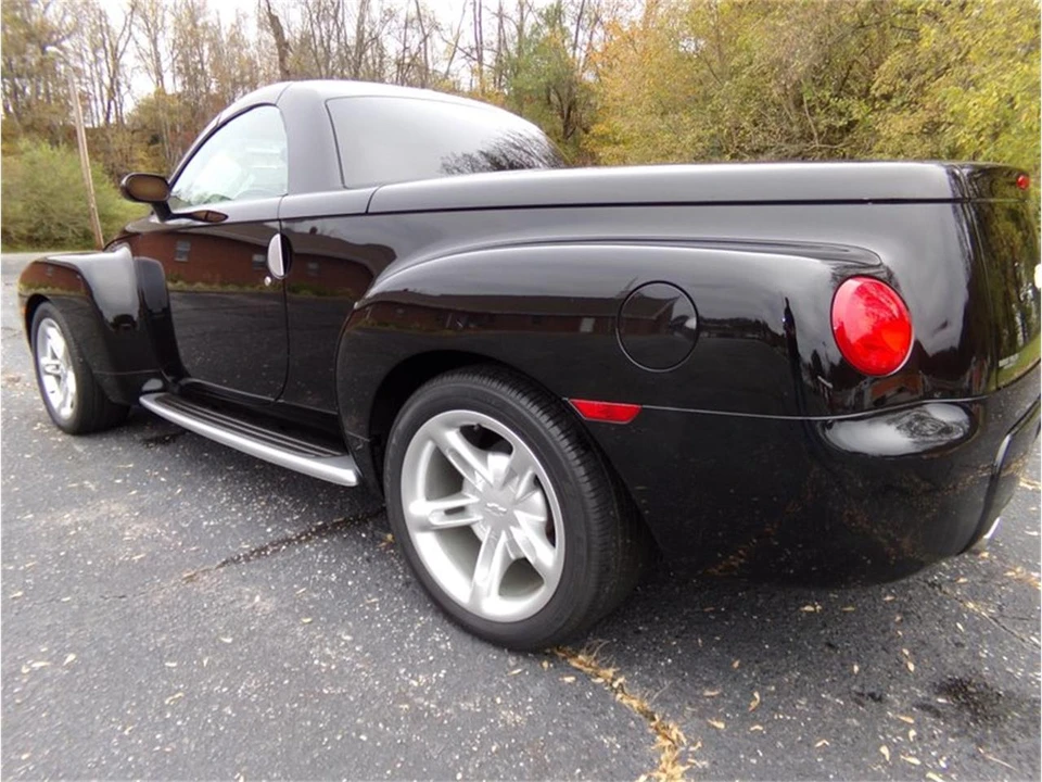 2003 Chevrolet SSR - Image 14 of 31