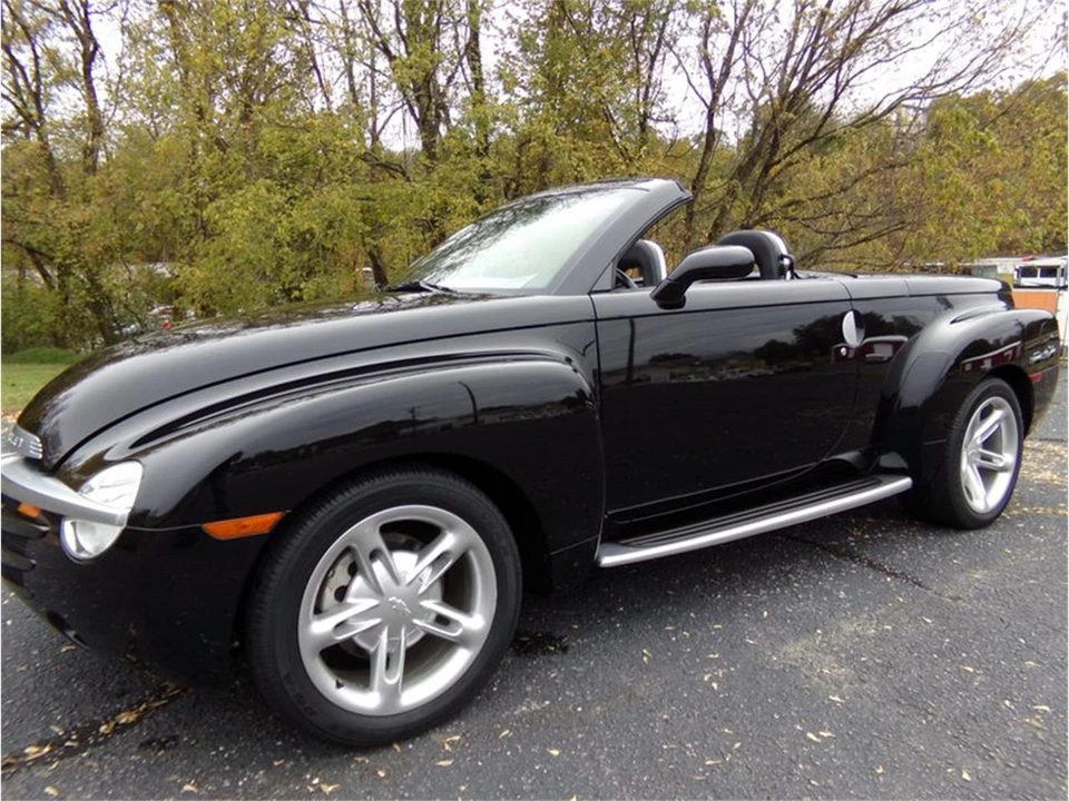 2003 Chevrolet SSR - Image 19 of 31