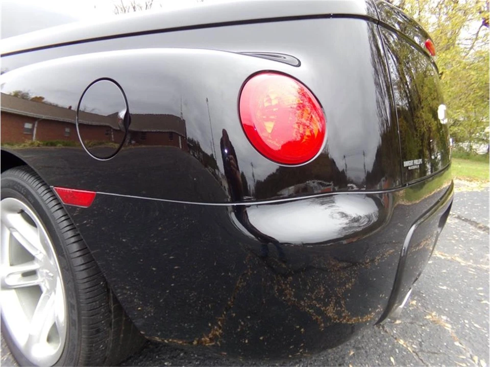 2003 Chevrolet SSR - Image 12 of 31