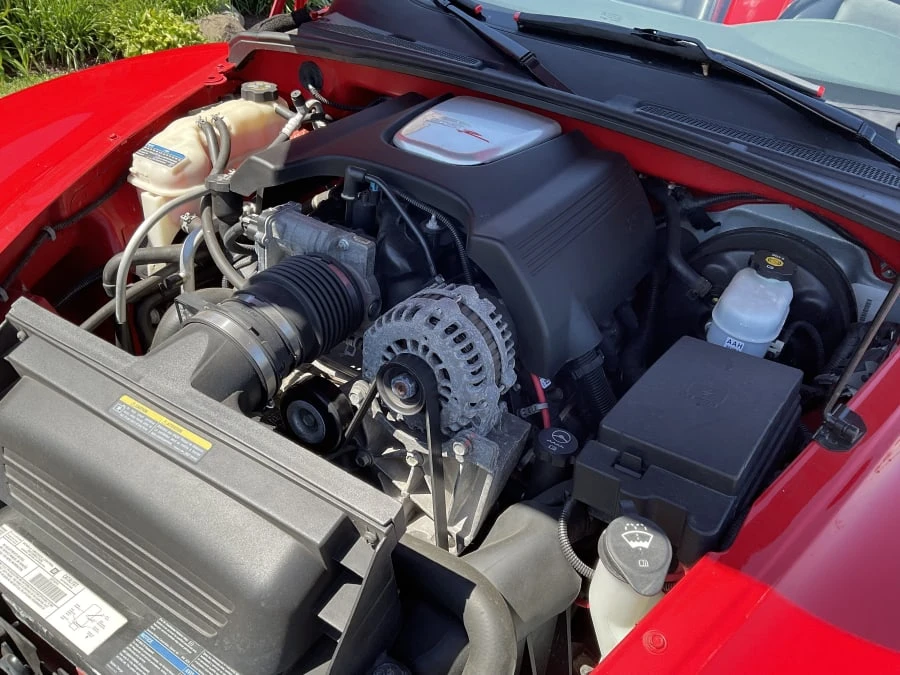 2003 Chevrolet SSR - Image 8 of 12