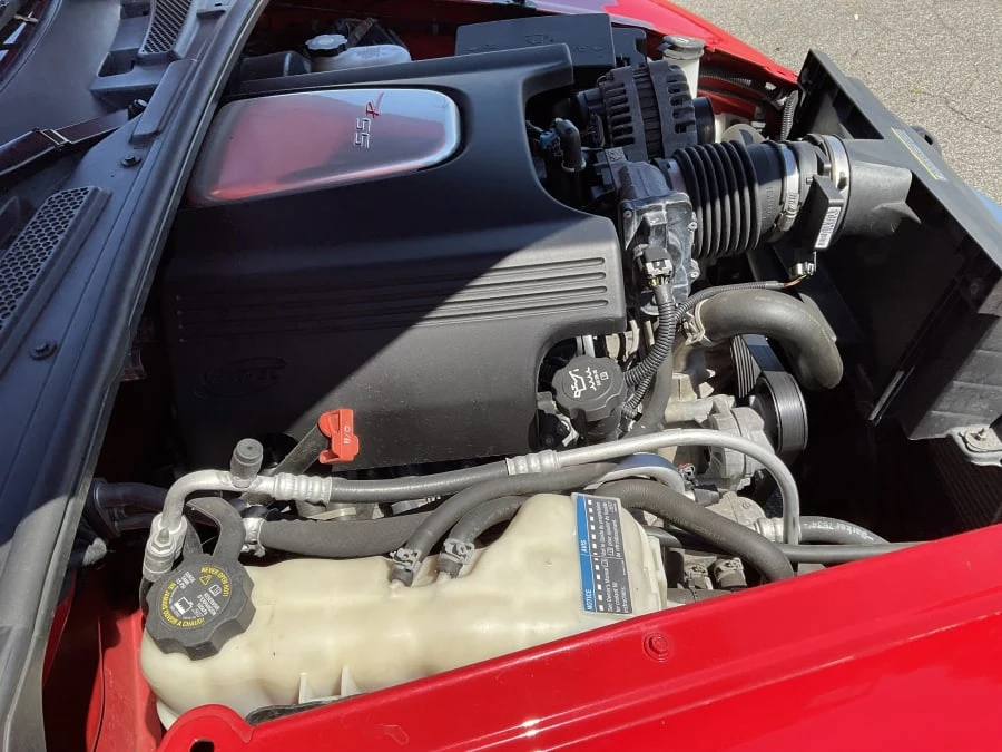 2003 Chevrolet SSR - Image 9 of 12