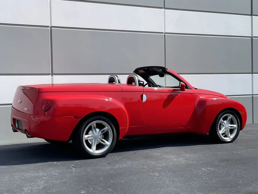 2003 Chevrolet SSR - Image 14 of 16