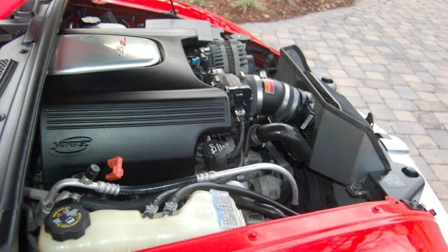 2003 Chevrolet SSR - Image 7 of 9