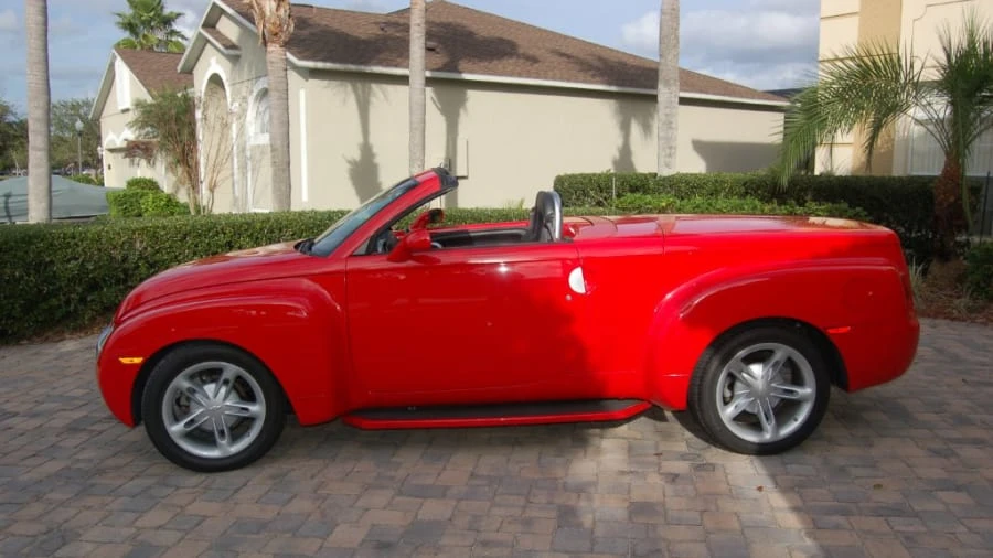 2003 Chevrolet SSR - Image 8 of 9