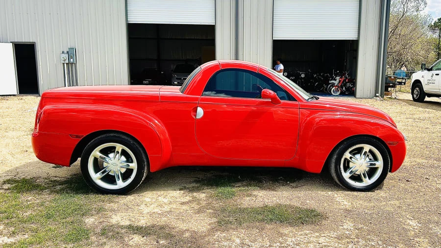 2003 Chevrolet SSR - Image 7 of 31