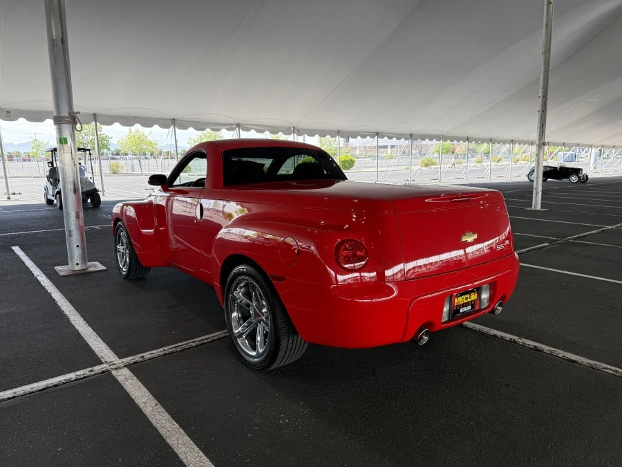 2003 Chevrolet SSR - Image 2 of 11