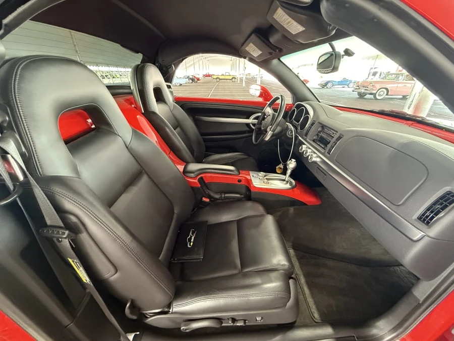 2003 Chevrolet SSR - Image 10 of 11