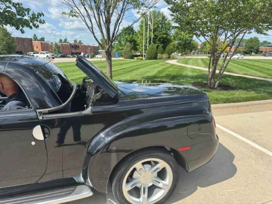 2003 Chevrolet SSR - Image 16 of 31