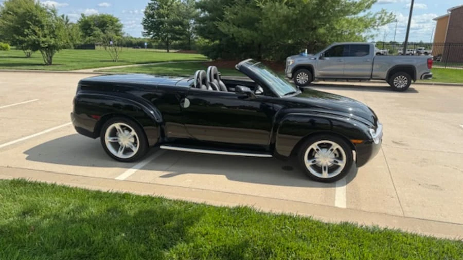 2003 Chevrolet SSR - Image 23 of 31