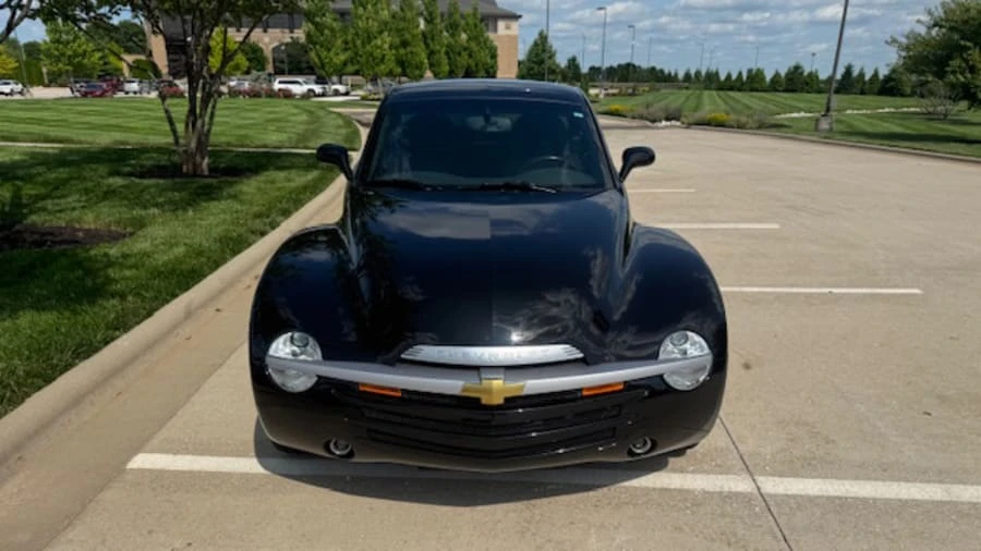 2003 Chevrolet SSR - Image 4 of 31