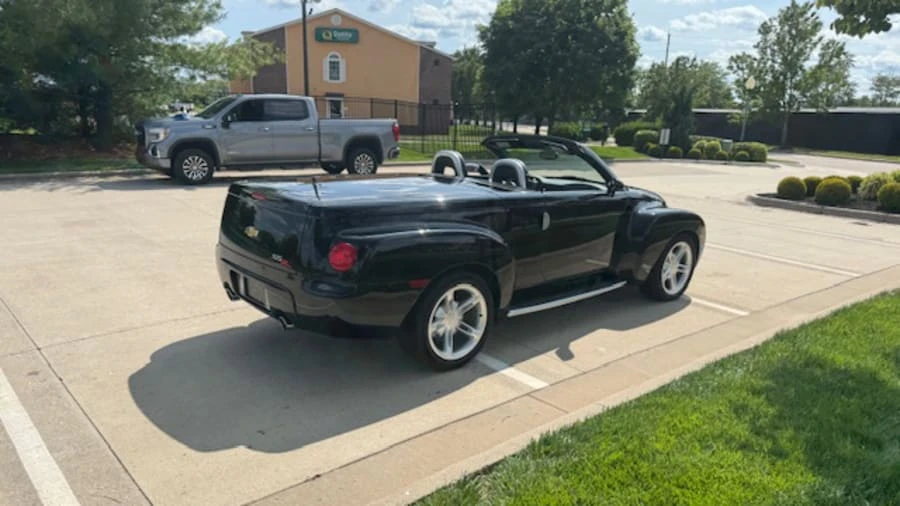 2003 Chevrolet SSR - Image 22 of 31