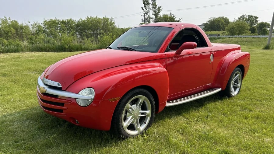 2003 Chevrolet SSR - Image 4 of 11