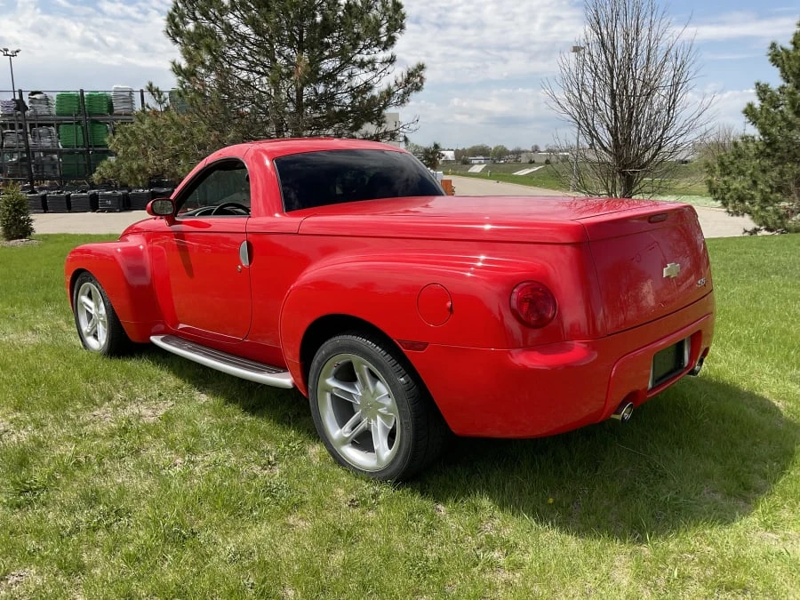 2003 Chevrolet SSR - Image 6 of 12