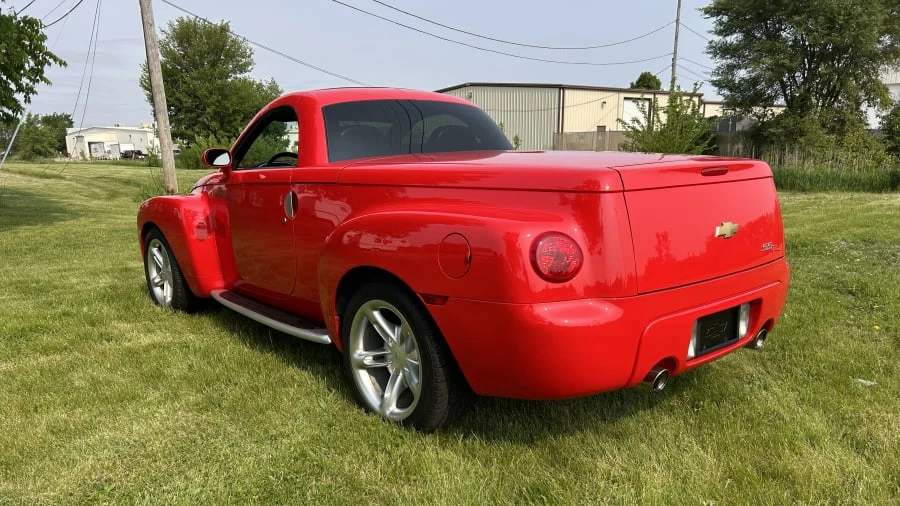2003 Chevrolet SSR - Image 6 of 11