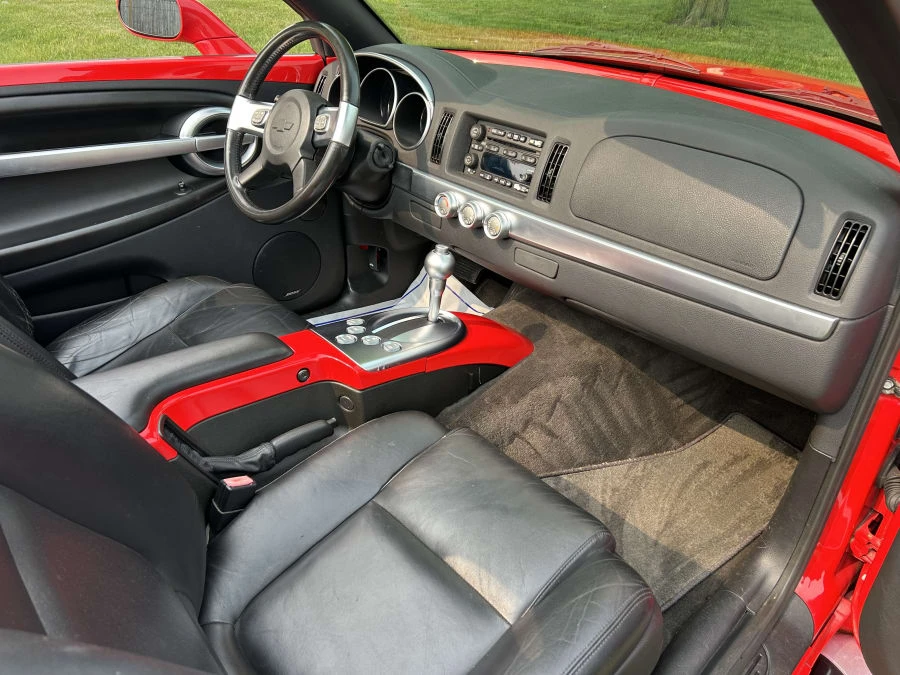 2003 Chevrolet SSR - Image 9 of 11