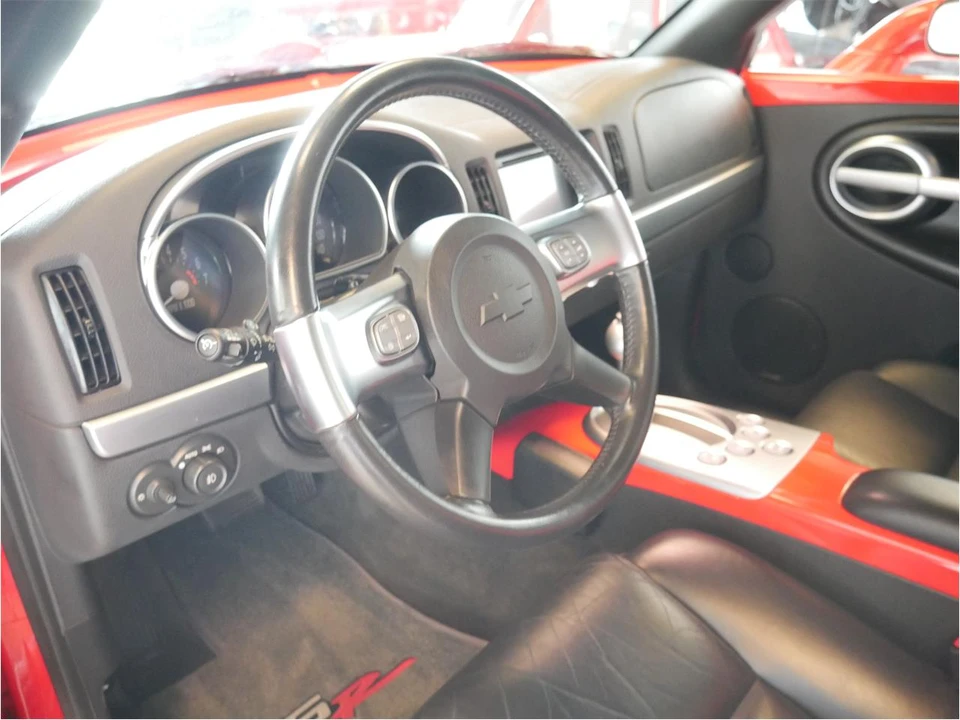 2003 Chevrolet SSR - Image 18 of 31