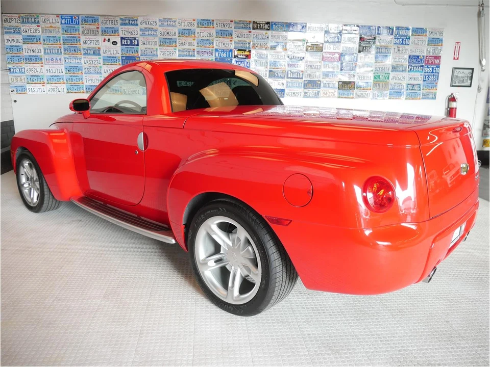 2003 Chevrolet SSR - Image 10 of 31