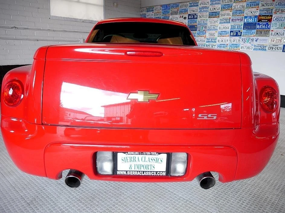 2003 Chevrolet SSR - Image 7 of 12