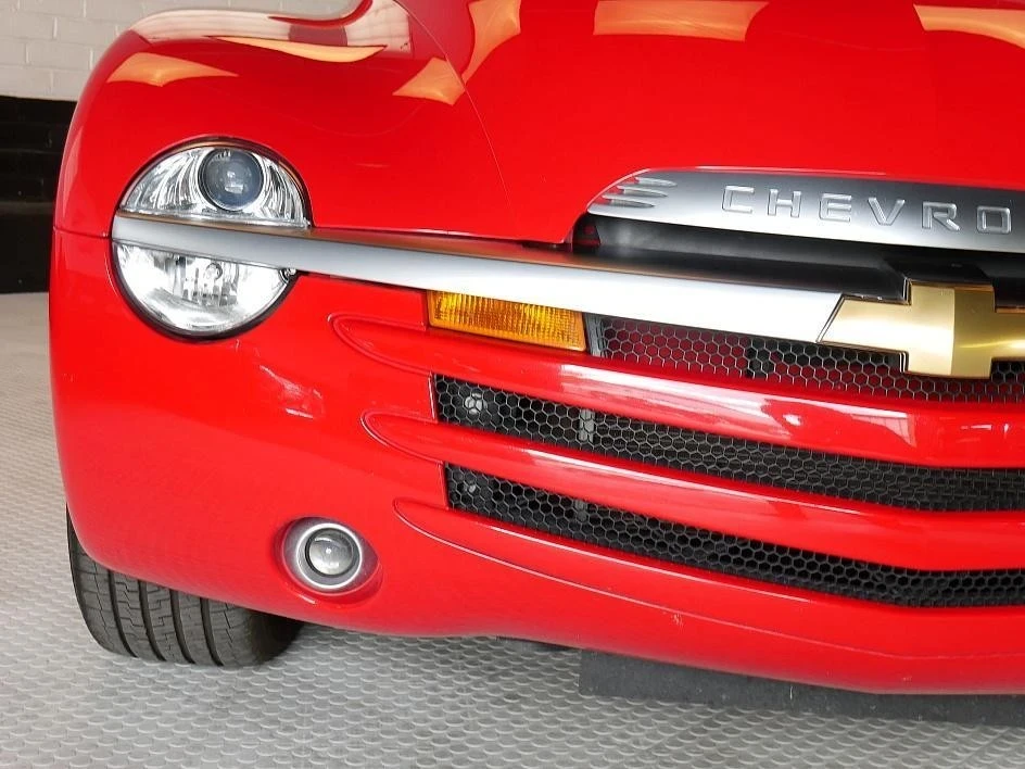 2003 Chevrolet SSR - Image 5 of 12