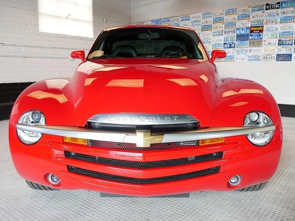 2003 Chevrolet SSR - Image 4 of 12