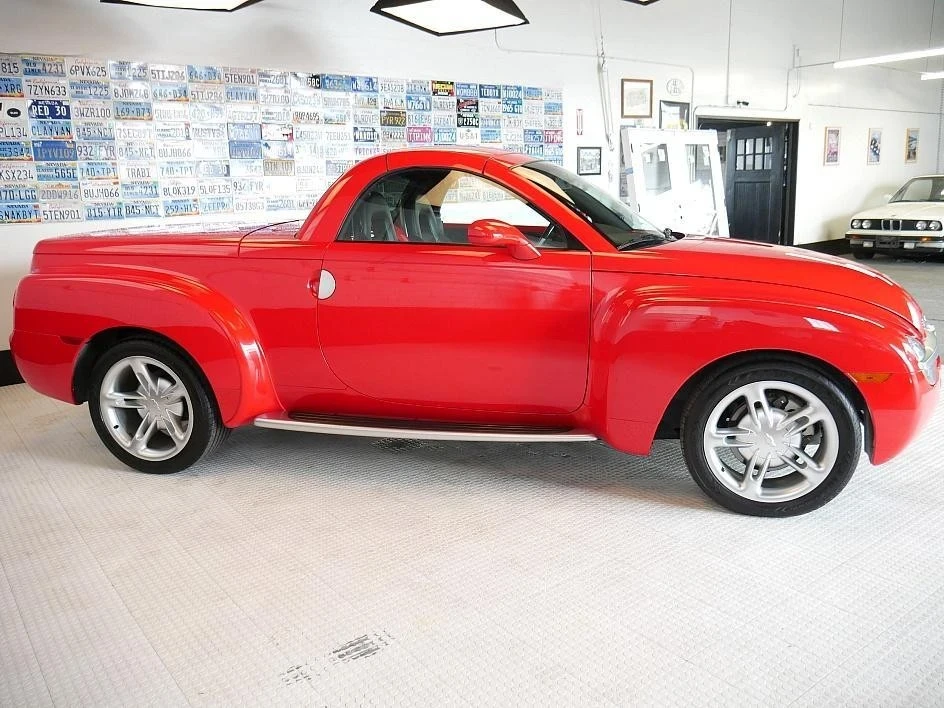 2003 Chevrolet SSR - Image 10 of 12