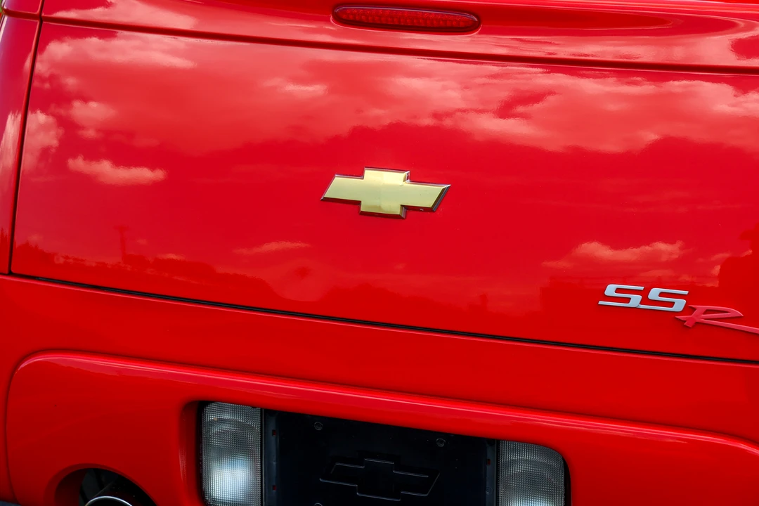 2003 Chevrolet SSR - Image 15 of 31
