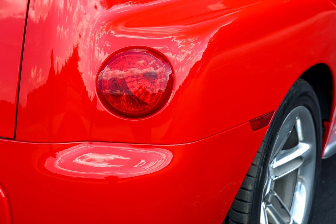 2003 Chevrolet SSR - Image 18 of 31