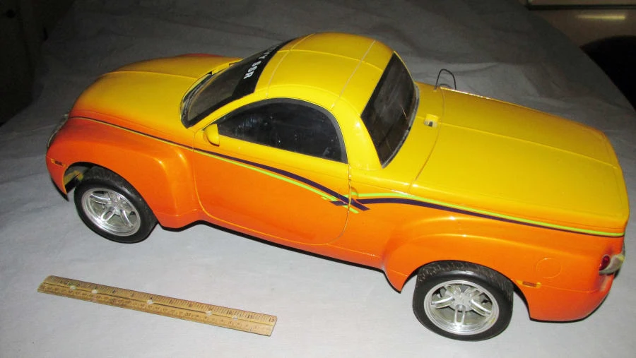 2003 Chevrolet SSR - Image 12 of 12