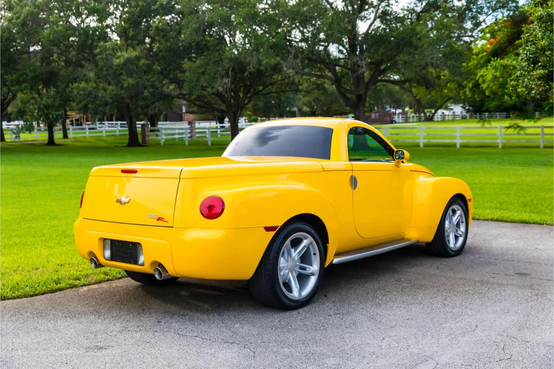 2003 Chevrolet SSR - Image 12 of 27