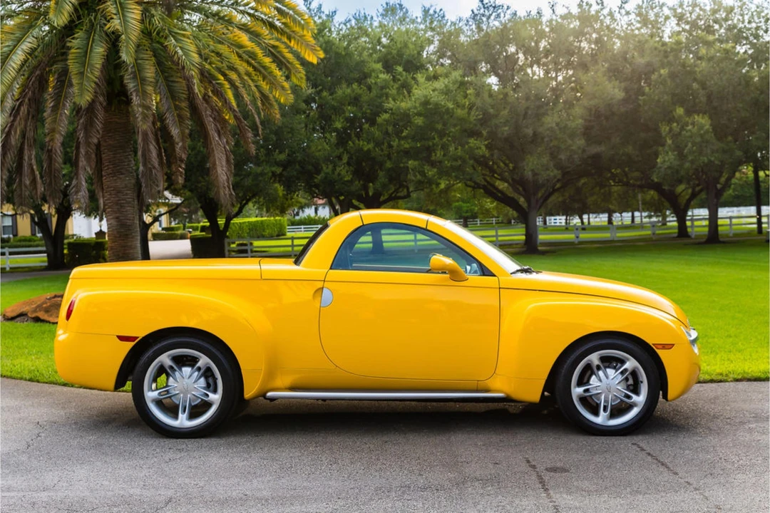 2003 Chevrolet SSR - Image 13 of 27