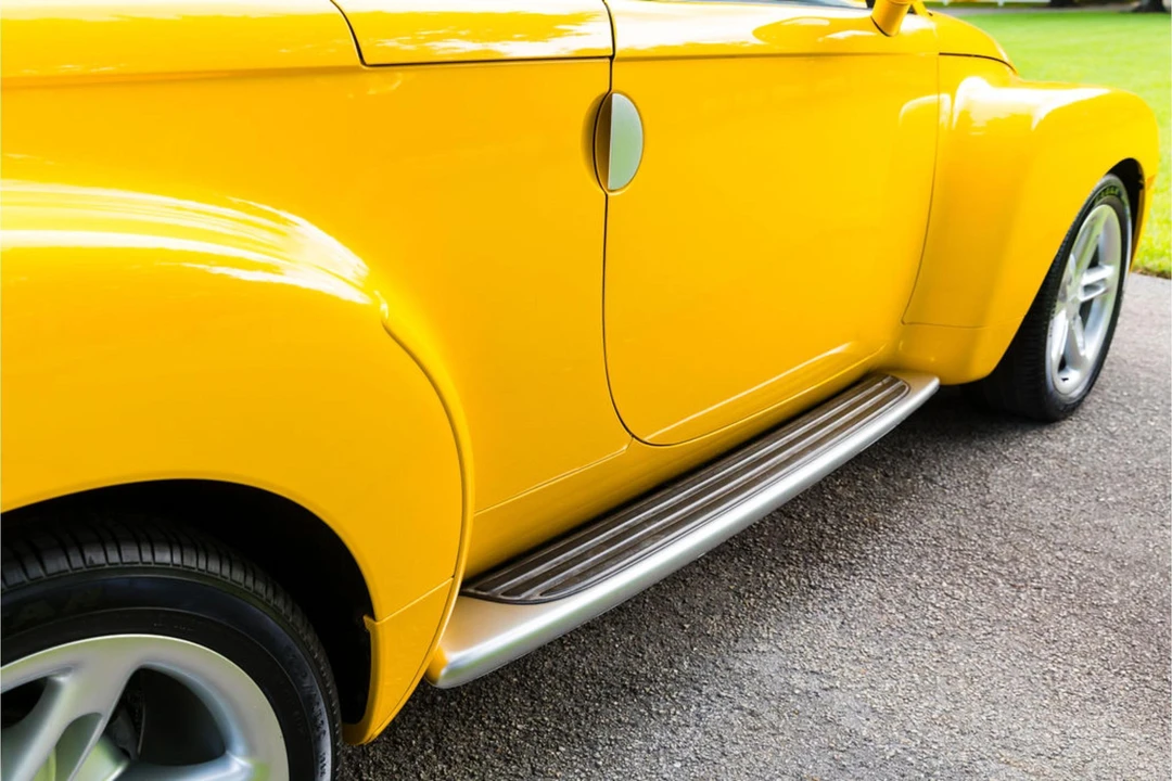 2003 Chevrolet SSR - Image 25 of 27