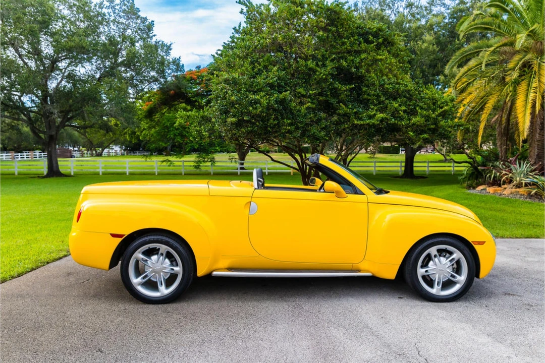 2003 Chevrolet SSR - Image 8 of 27