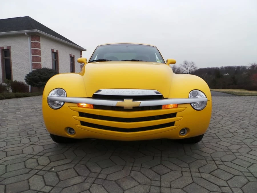 2003 Chevrolet SSR - Image 10 of 12