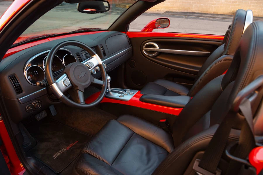 2003 Chevrolet SSR - Image 16 of 26
