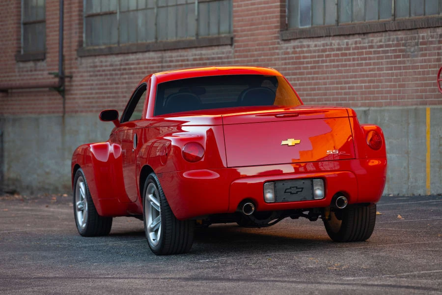 2003 Chevrolet SSR - Image 10 of 26