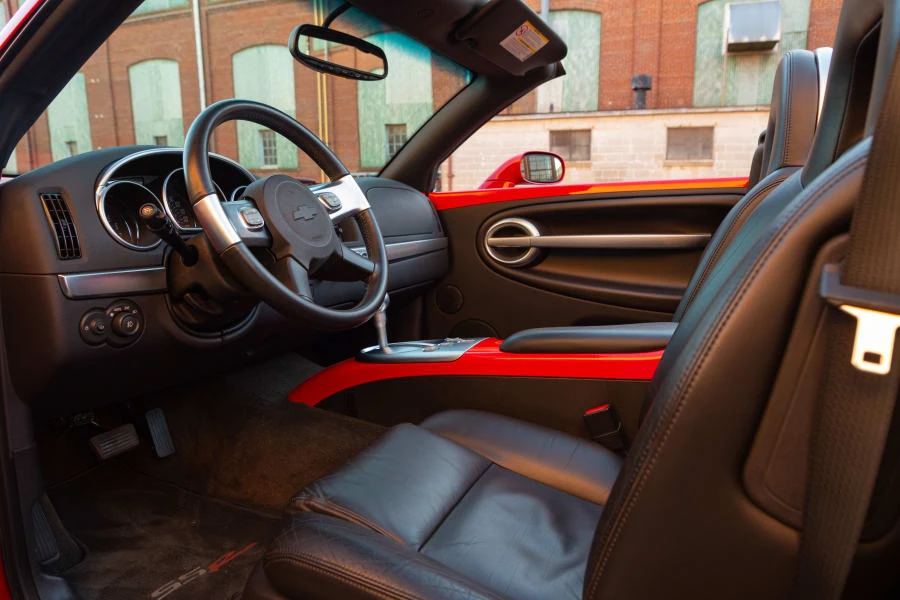 2003 Chevrolet SSR - Image 17 of 26