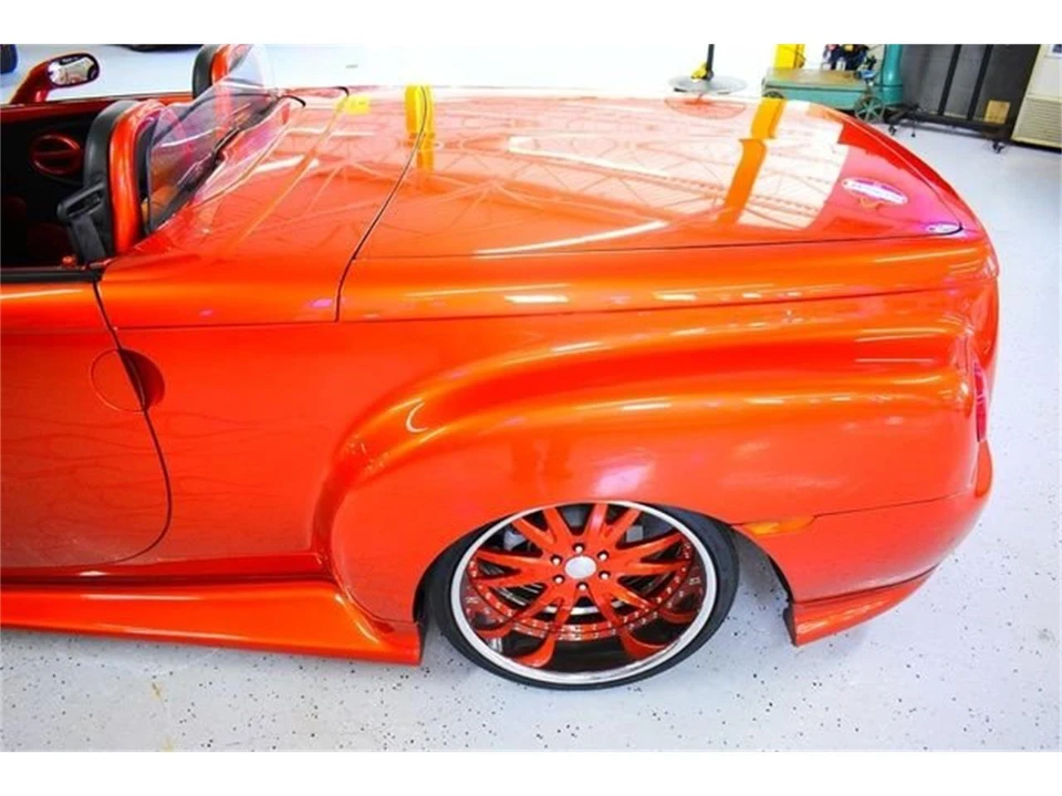 2003 Chevrolet SSR - Image 13 of 31