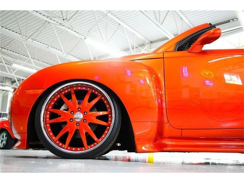 2003 Chevrolet SSR - Image 17 of 31