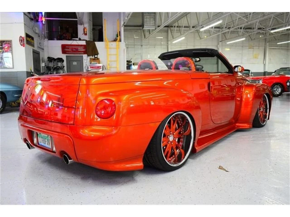 2003 Chevrolet SSR - Image 25 of 31