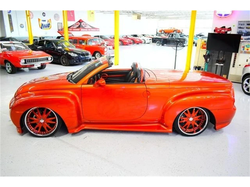 2003 Chevrolet SSR - Image 10 of 31
