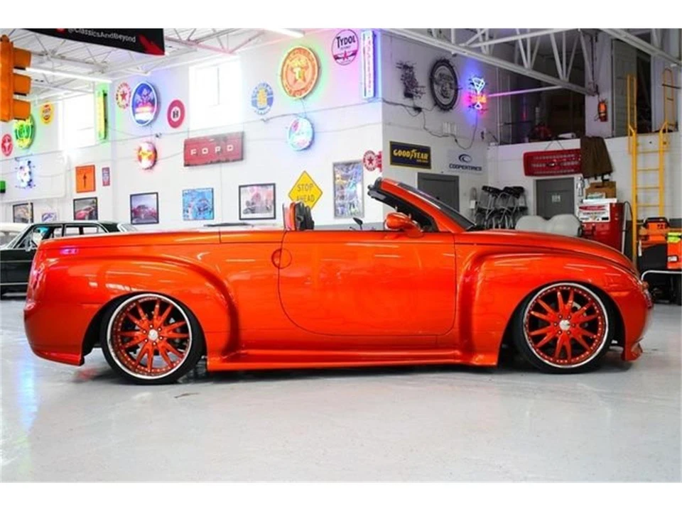 2003 Chevrolet SSR - Image 27 of 31