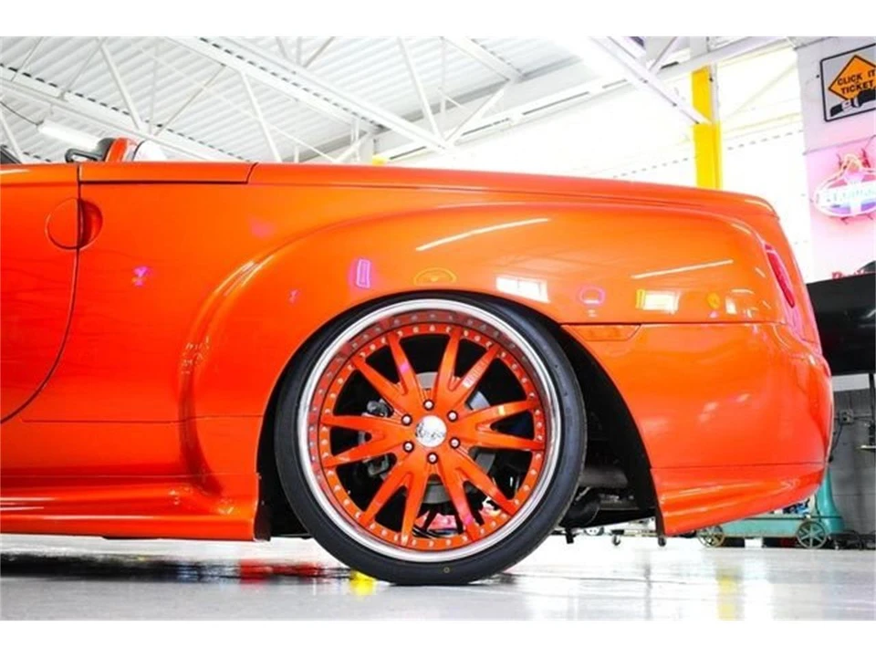 2003 Chevrolet SSR - Image 19 of 31