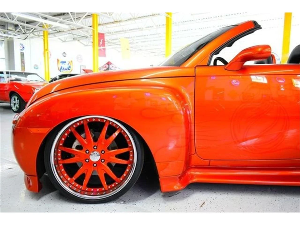 2003 Chevrolet SSR - Image 16 of 31