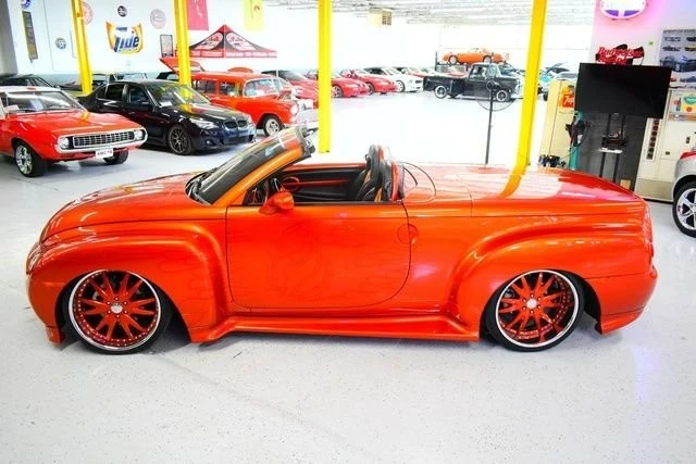 2003 Chevrolet SSR - Image 10 of 20