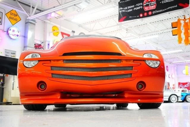 2003 Chevrolet SSR - Image 6 of 20