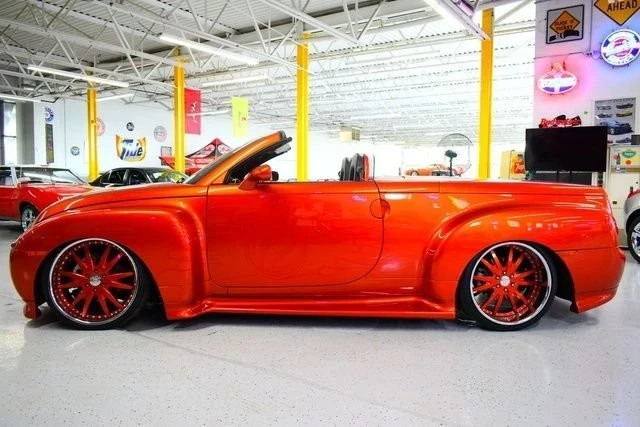 2003 Chevrolet SSR - Image 9 of 20