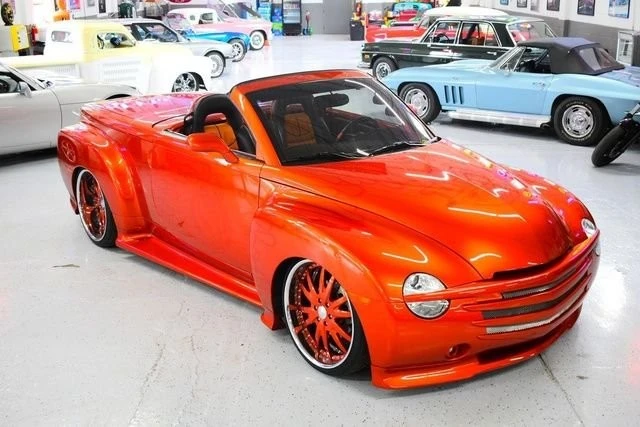 2003 Chevrolet SSR - Image 2 of 20